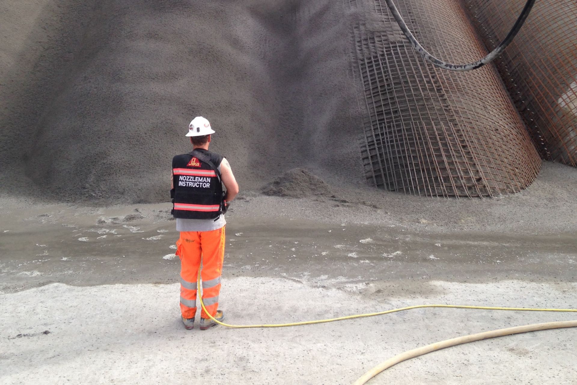 Applying sprayed concrete at Argessa Hydropower Plant, Oberems, Switzerland