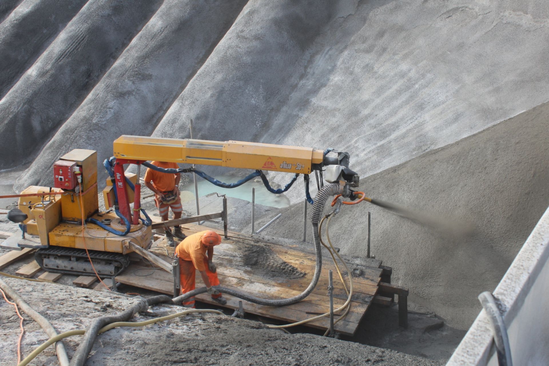 Applying sprayed concrete at Argessa Hydropower Plant, Oberems, Switzerland