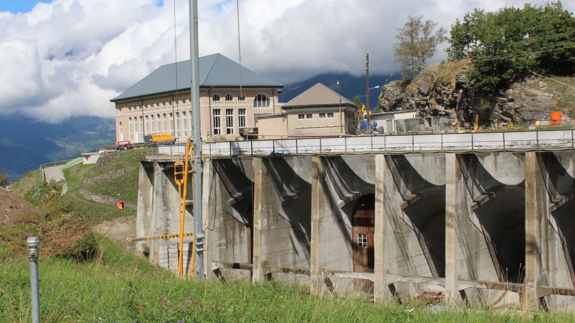 Applying sprayed concrete at Argessa Hydropower Plant, Oberems, Switzerland