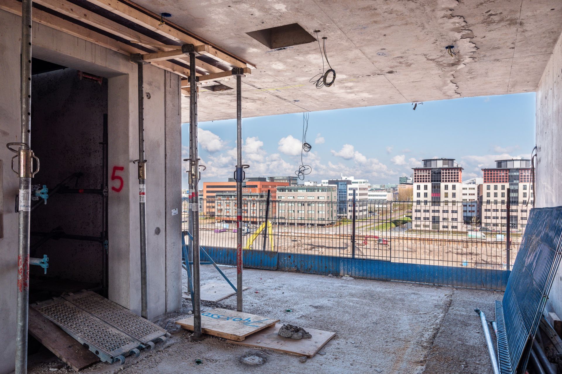 荷兰阿姆斯特丹Ourdomain新建公寓的建筑工地