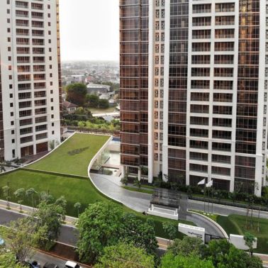 在雅加达的绿色屋顶Pakubuwono屋顶