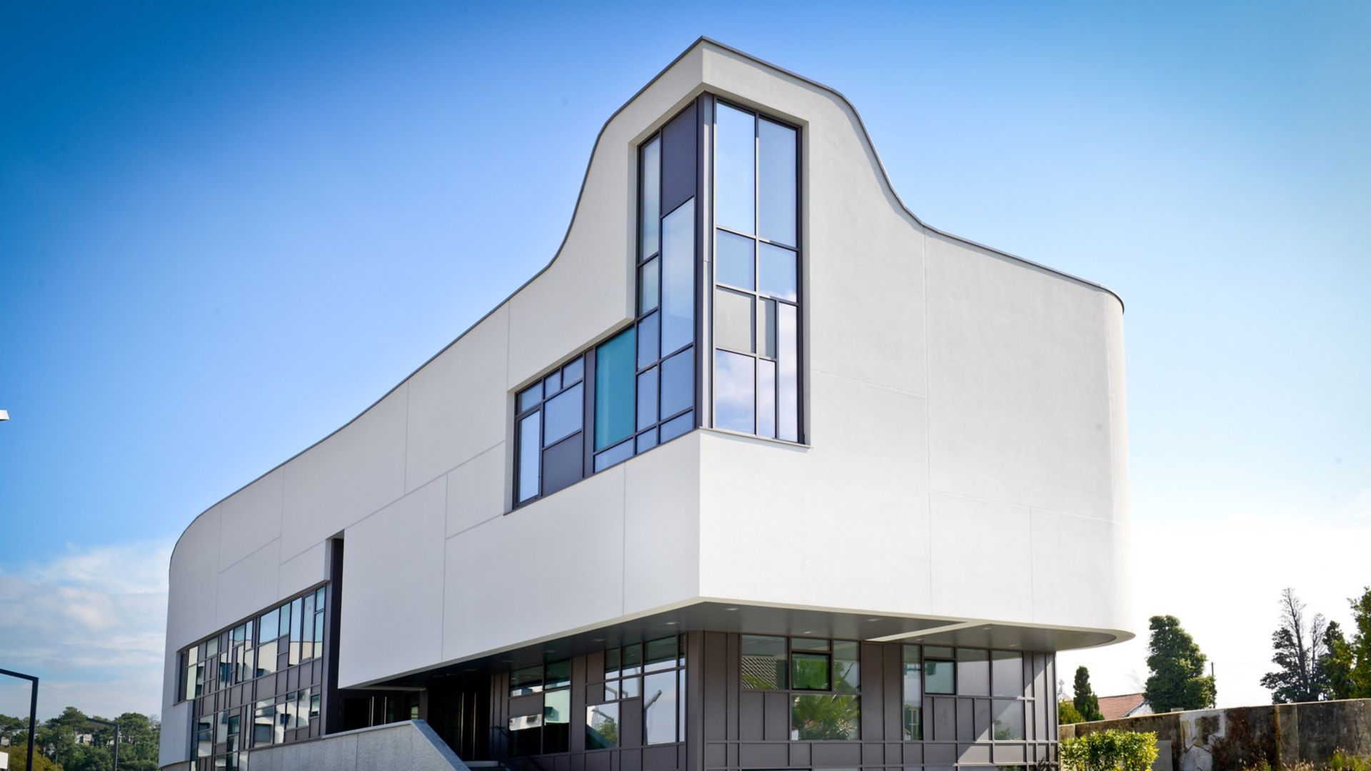 Les Studios de danse de Biarritz, ZAC Kleber (64), Biarritz - France. (Photo: Samazuzu Architectes)