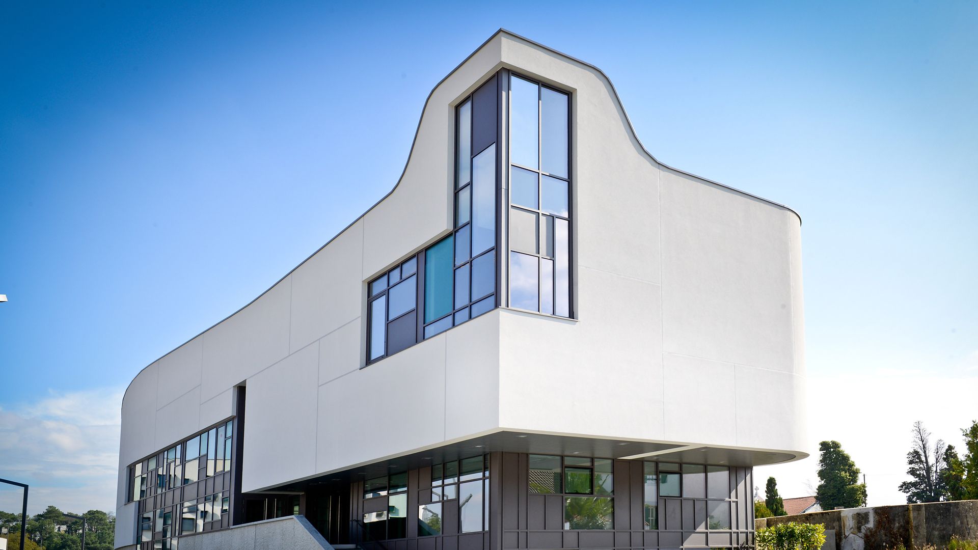Les Studios de danse de Biarritz, ZAC Kleber (64), Biarritz - France. (Photo: Samazuzu Architectes)