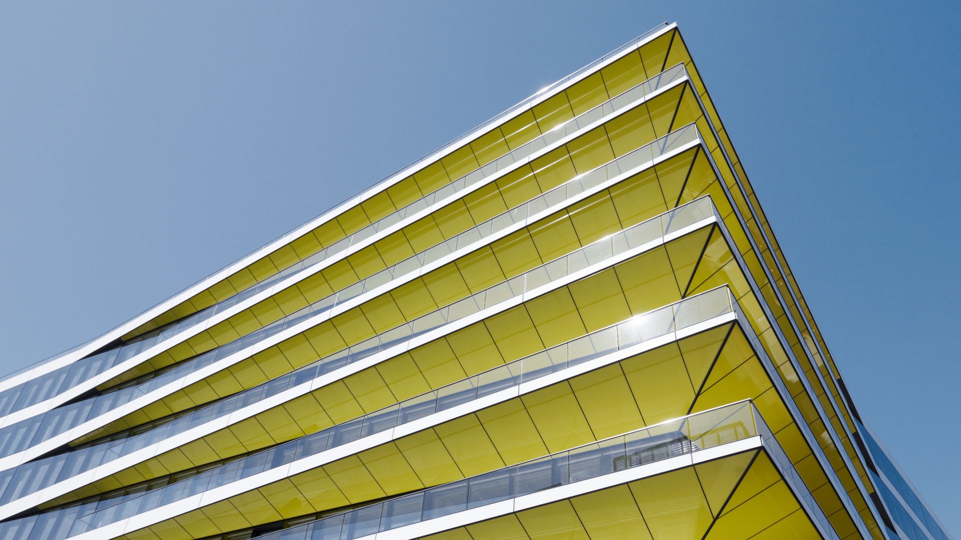 Riverbank House in London balcony with Sika glass wall grouting