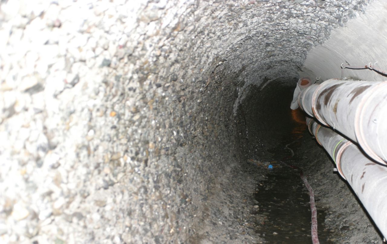 下水道和水箱损坏