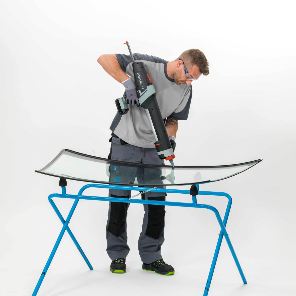 glo-solutions-assembly-line-