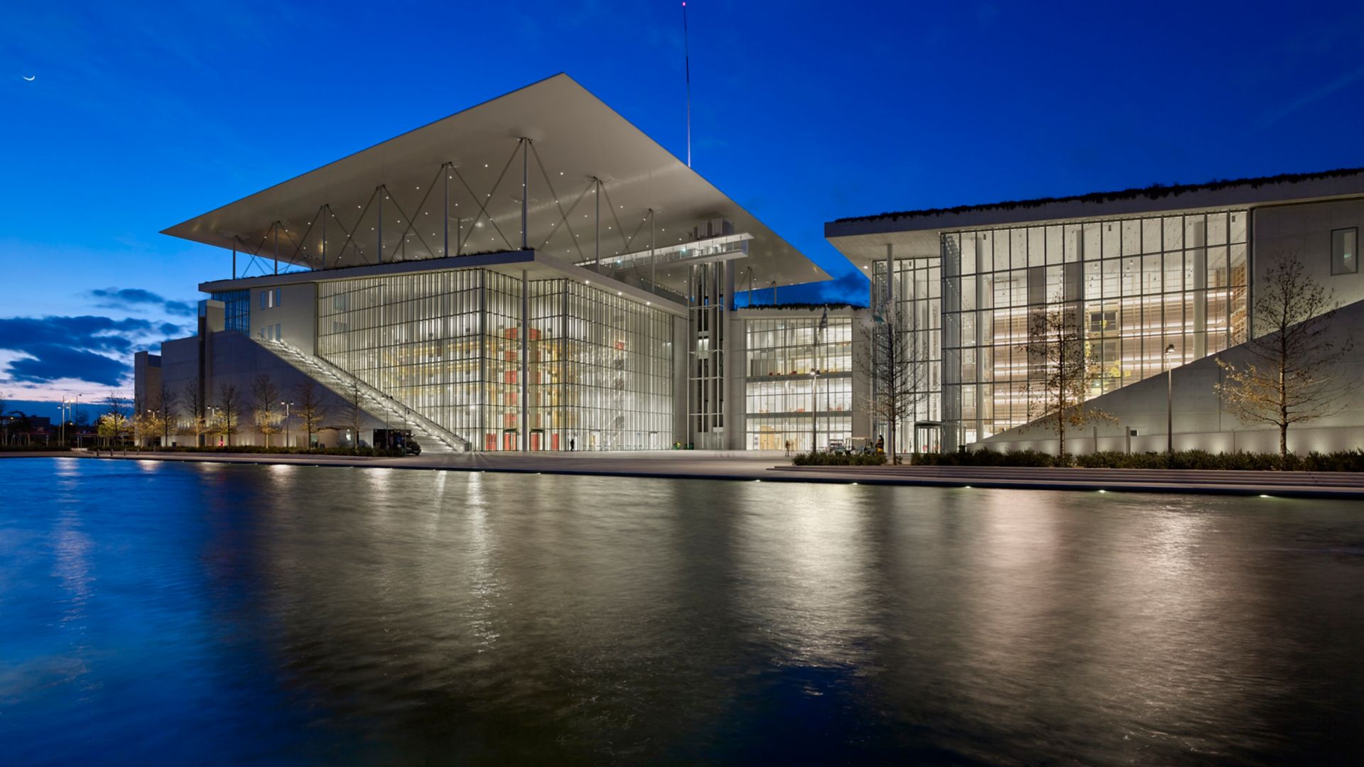 The Stavros Niarchos Foundation Cultural Center by night