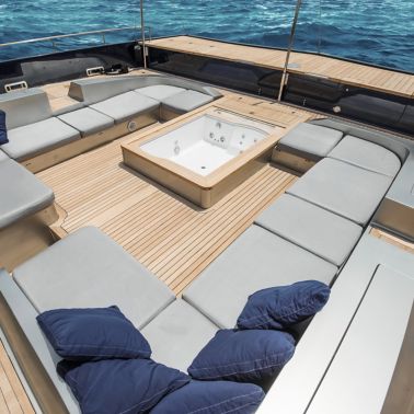 Sikafloor®Marine595：Cool-Deck Technology，以提供更多舒适性和可持续性