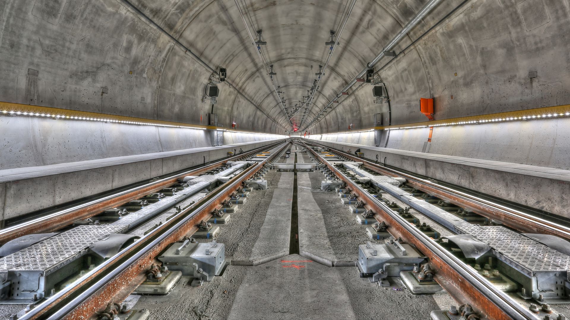 Train railway tunnel with Sika Watertight concrete