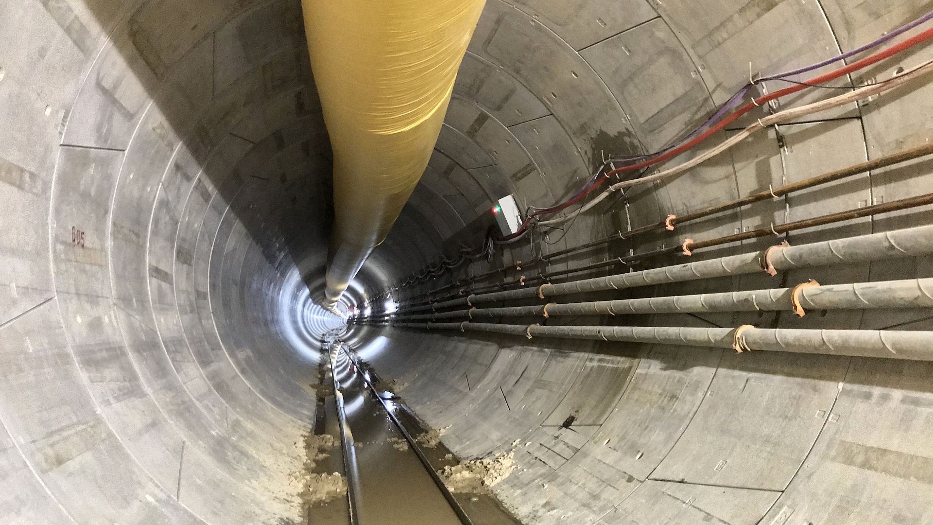 Excavating the  Arroyo - Vega tunnel in Argentina with TBM