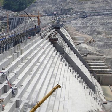 Application of Roller Compacted Concrete (RCC) at the Ulu Jelai Hydropower Dam in Malaysia
