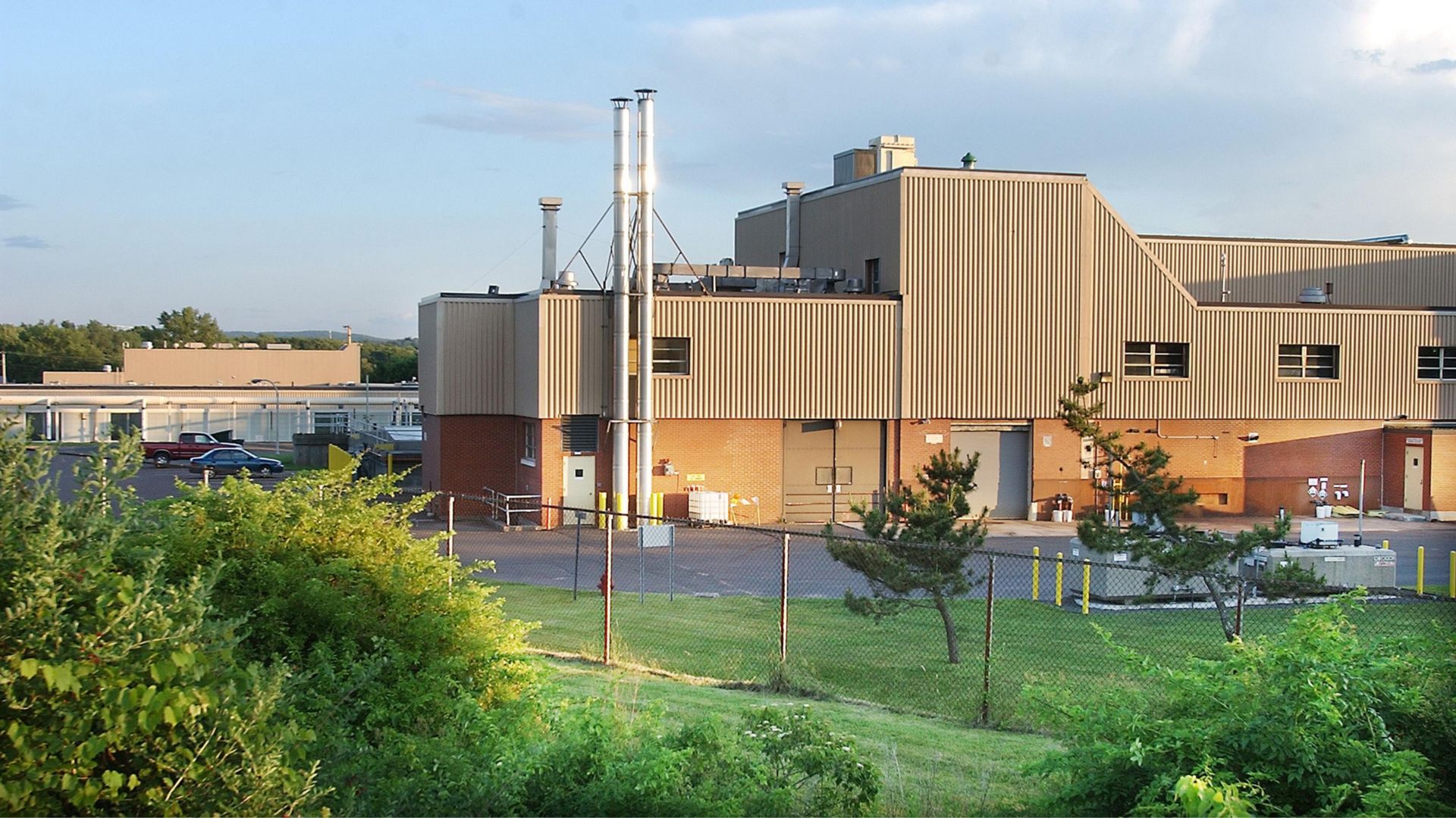 Technical service building of a waste water plant