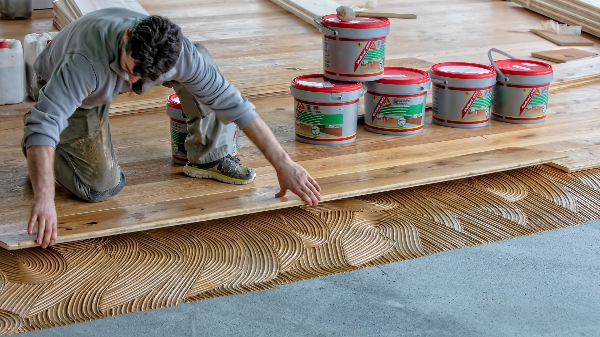 Wood floor bonding with SikaBond adhesive