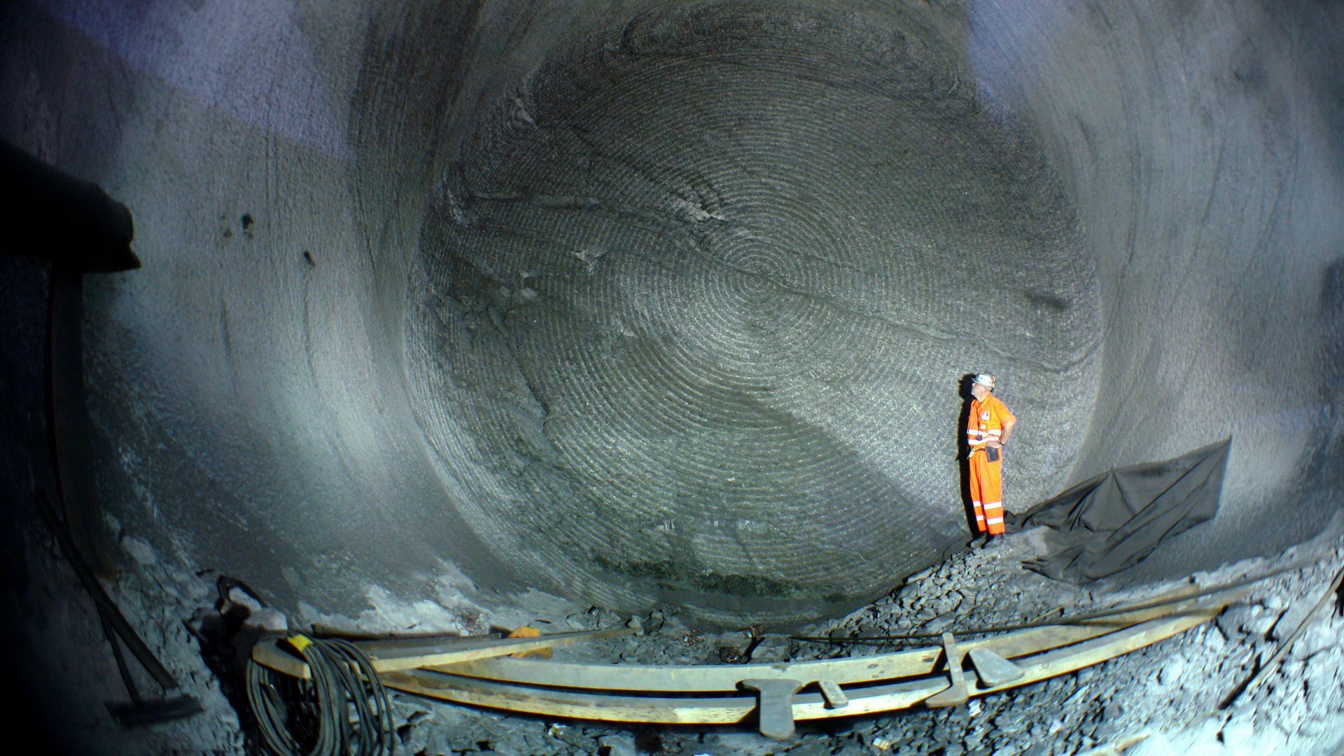 Worker standing in the Gotthard Base Tunnel