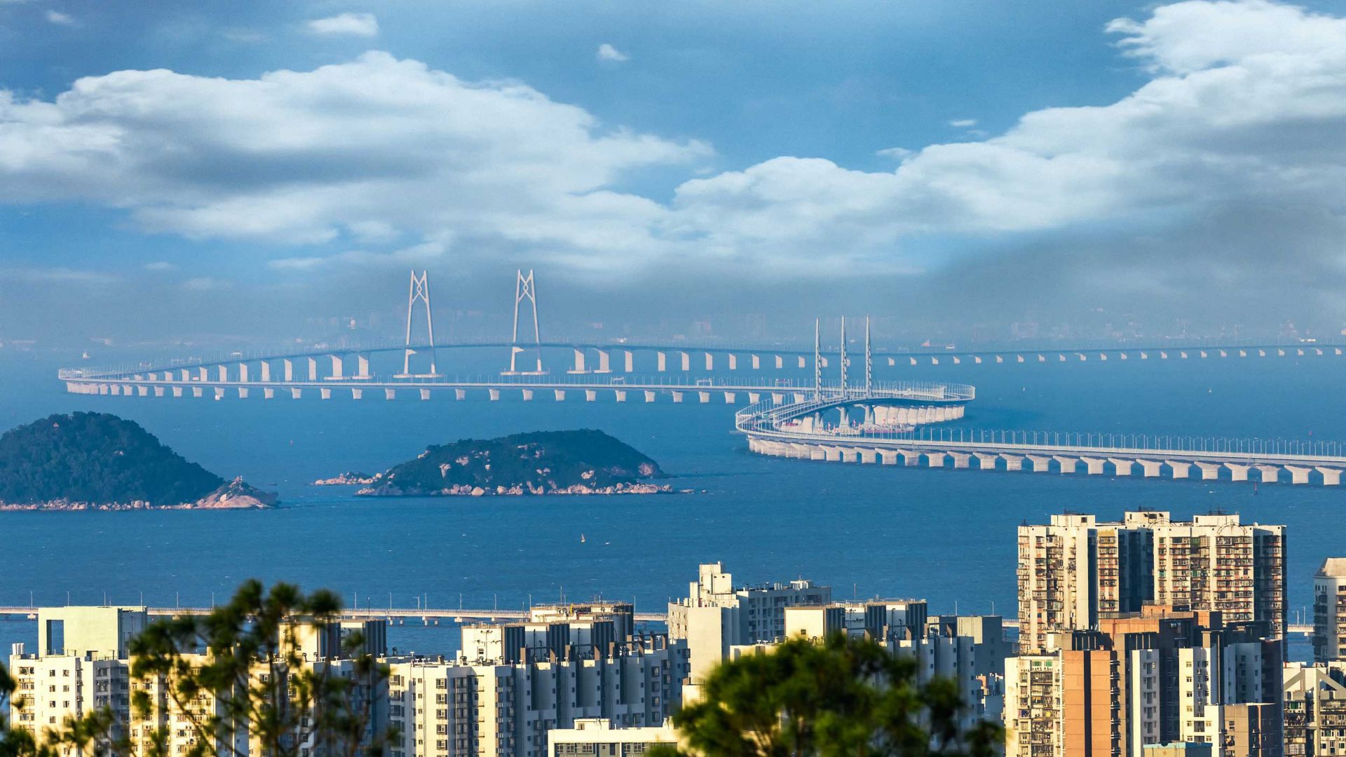 The Hong Kong-Zhuhai-Macao Bridge has broken many world records in engineering. SMART 