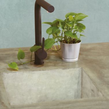 Detaglio钢琴e Lavabo Cucina在Microcemento