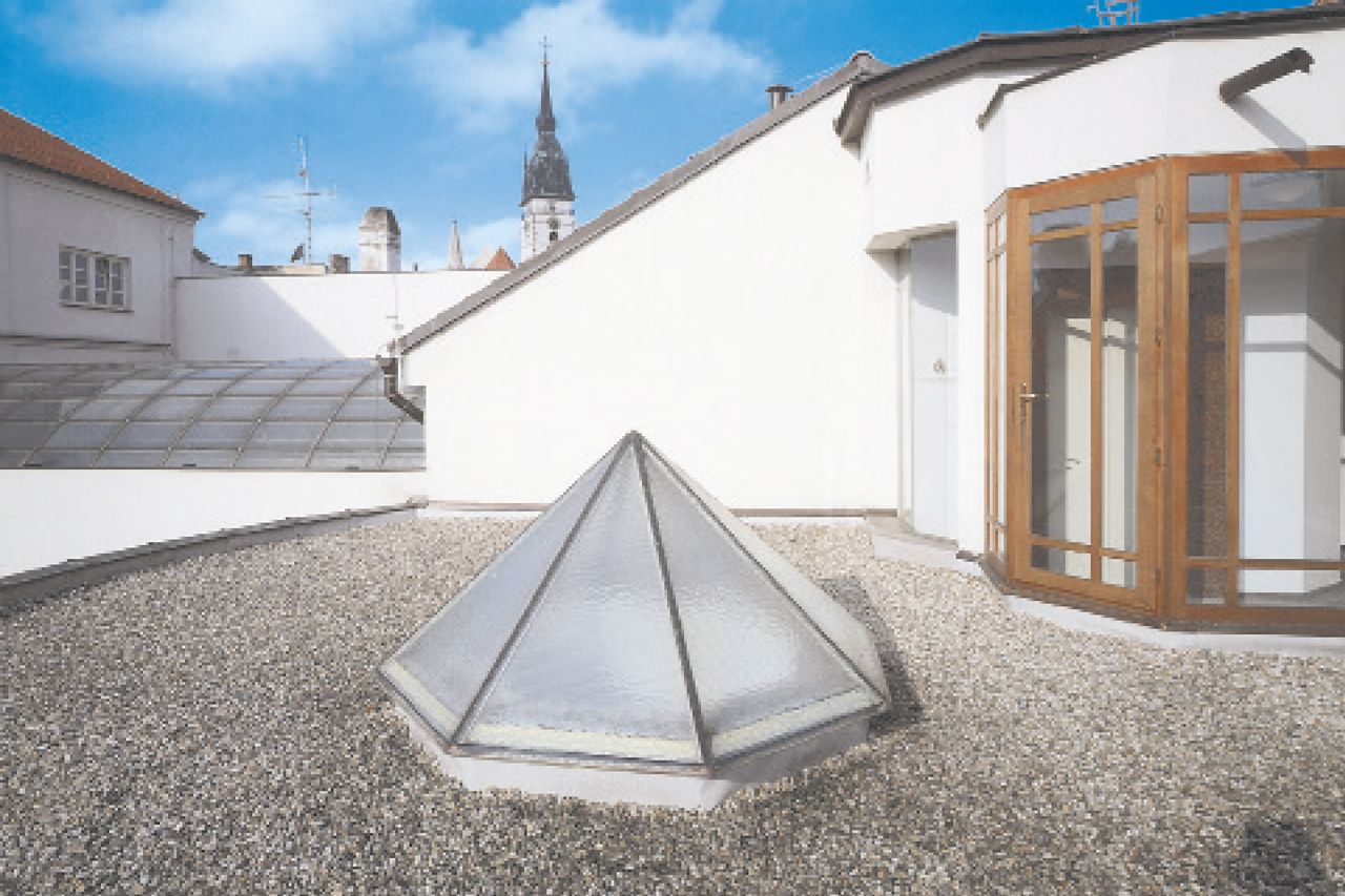 Ghiaia di Edifici Residenzial8i的Copertura Zavorrata