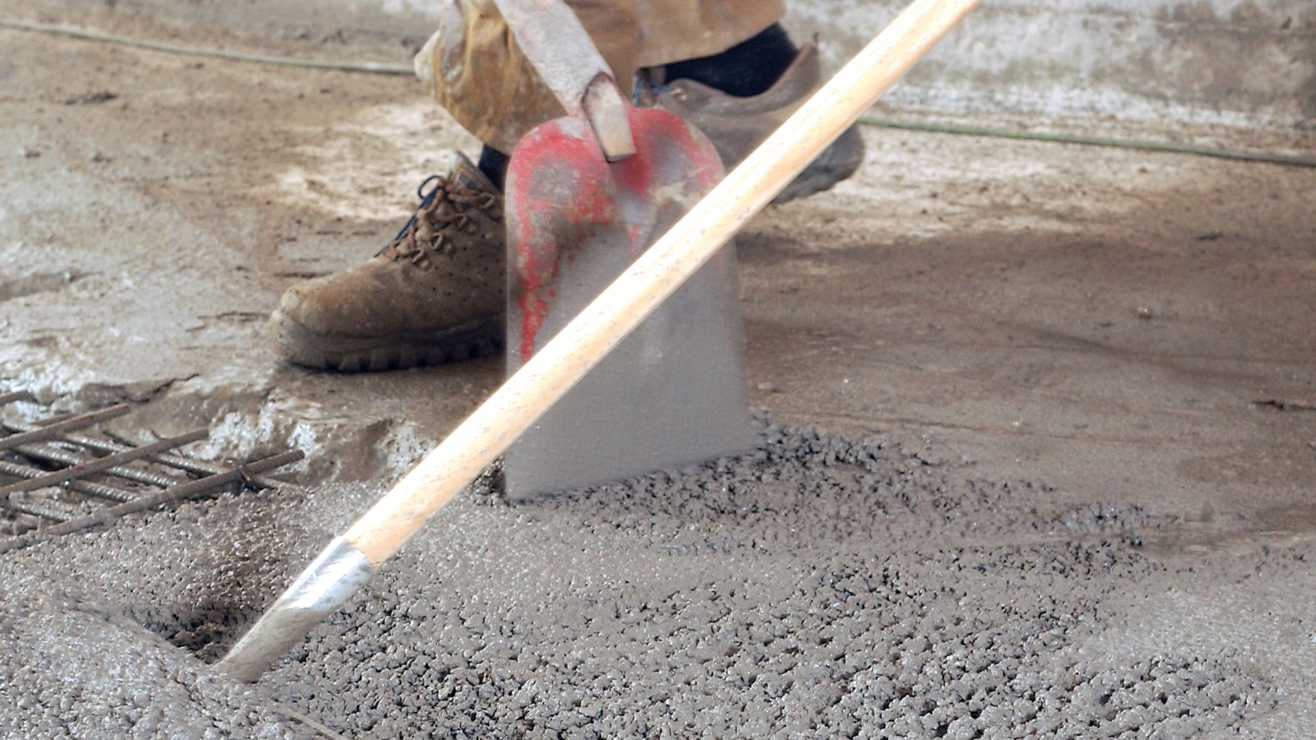 Betongrenovering - reparationsbruk, ytskydd, impregnering. Allt för din betong
