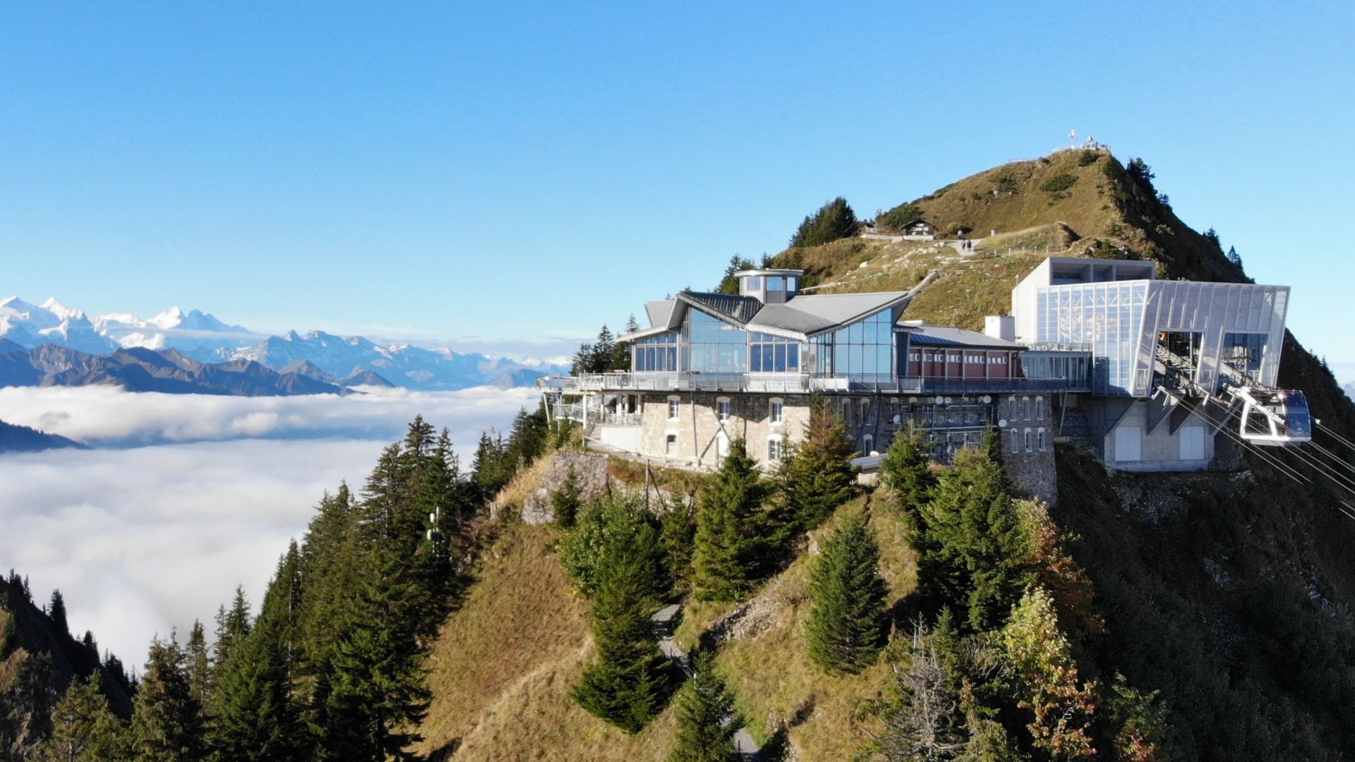 Sika Sarnafil roof on Stanserhorn mountain station with Cabrio cable car