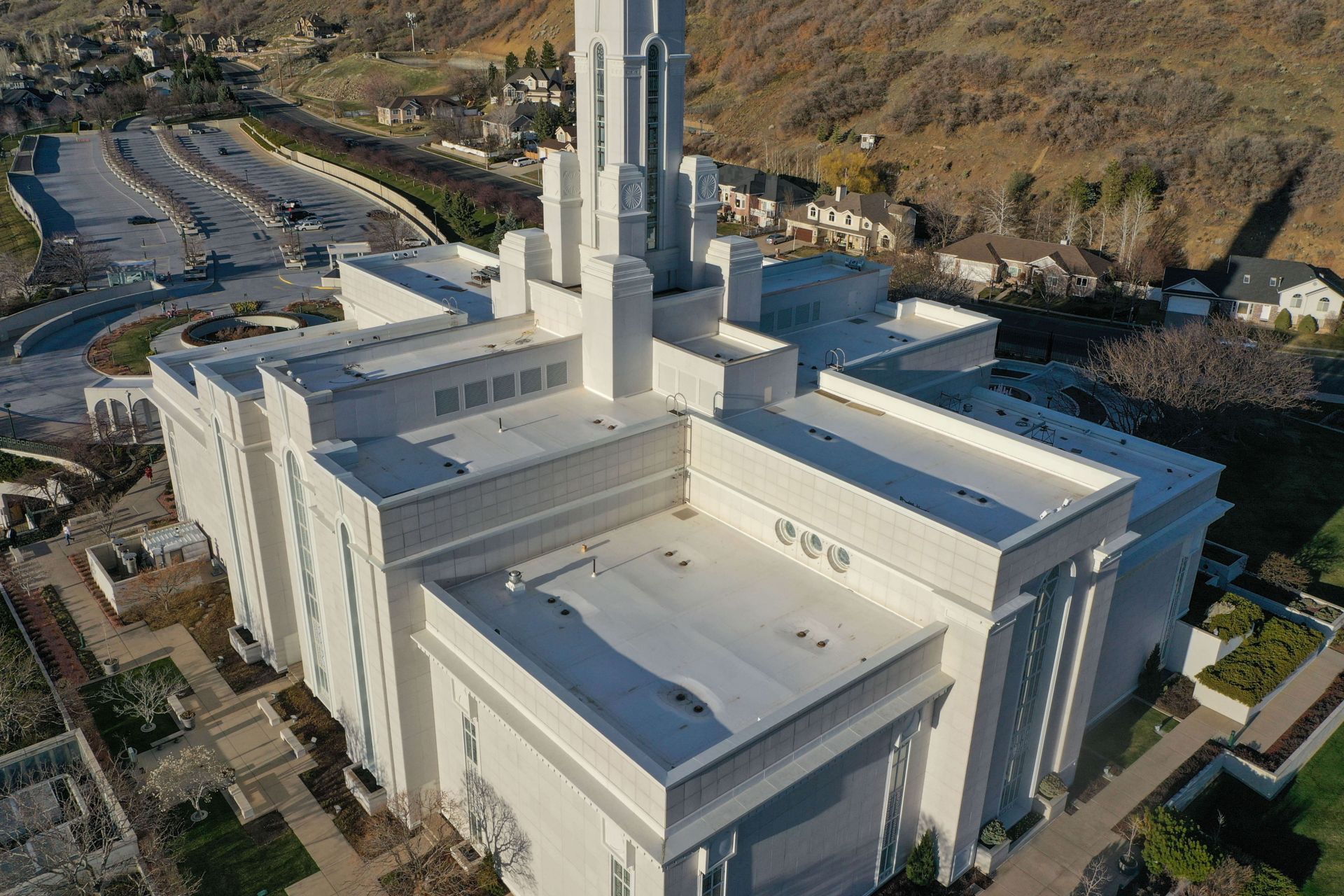Aerial view of Bountiful Temple with a white membrane Sarnafil Roof. 