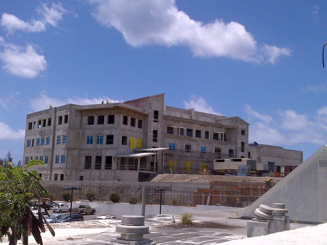 American University of Caribbean under construction