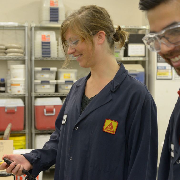 西卡从法国到美国