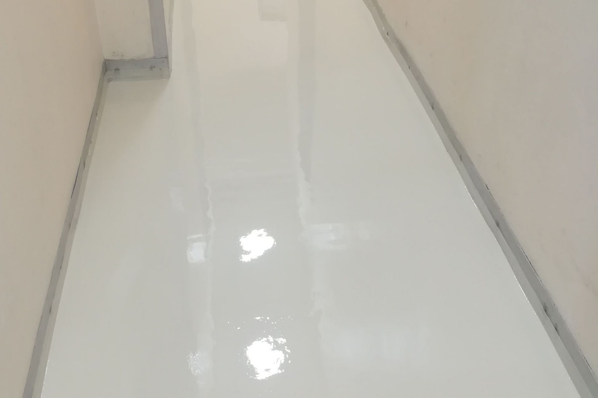Completed electrostatic dissipative floor as Police Forensic Institute in Namibia
