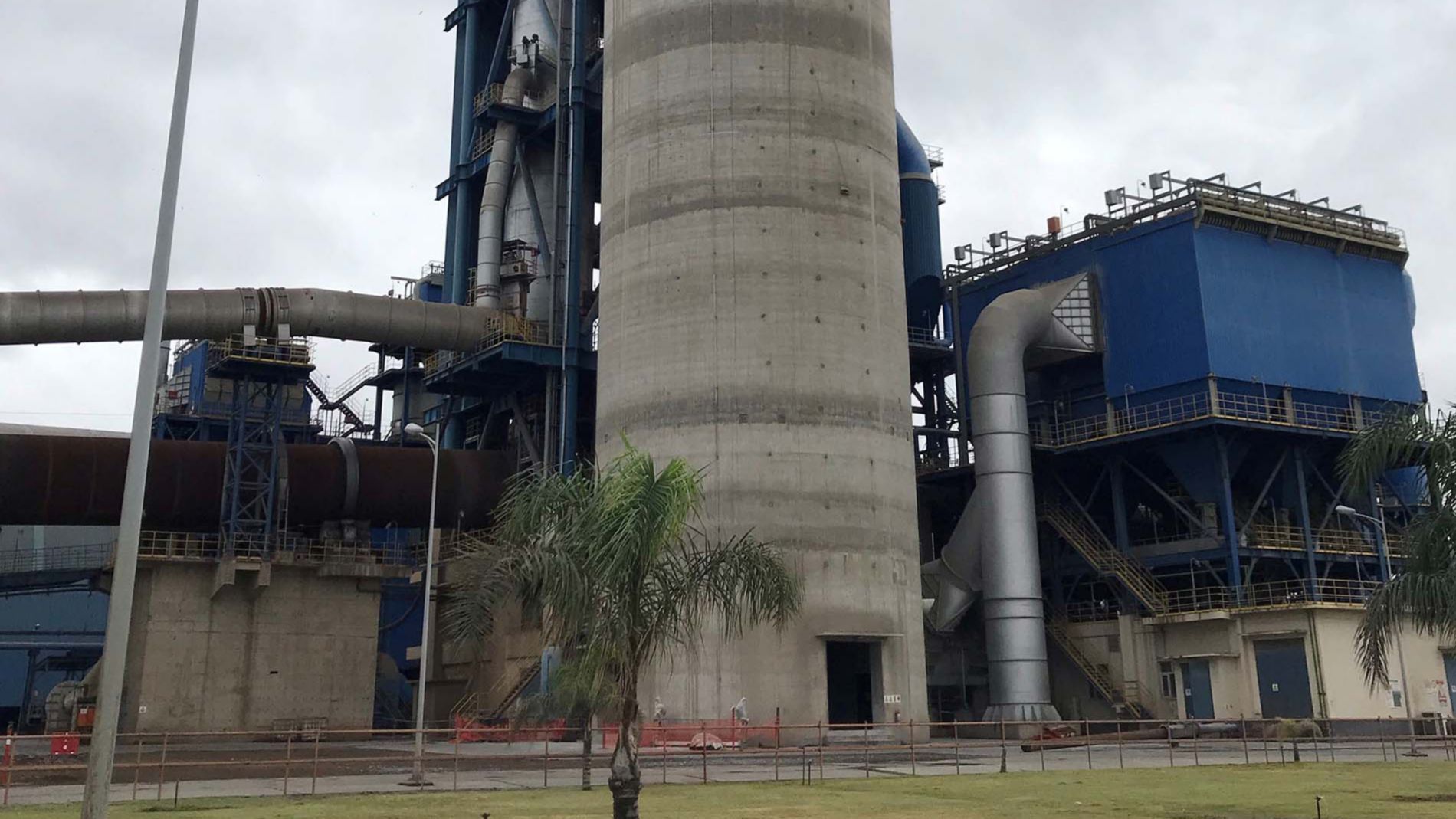 Structural repairs, crack injection and waterproofing at Mamba Cement Silo in Limpopo.