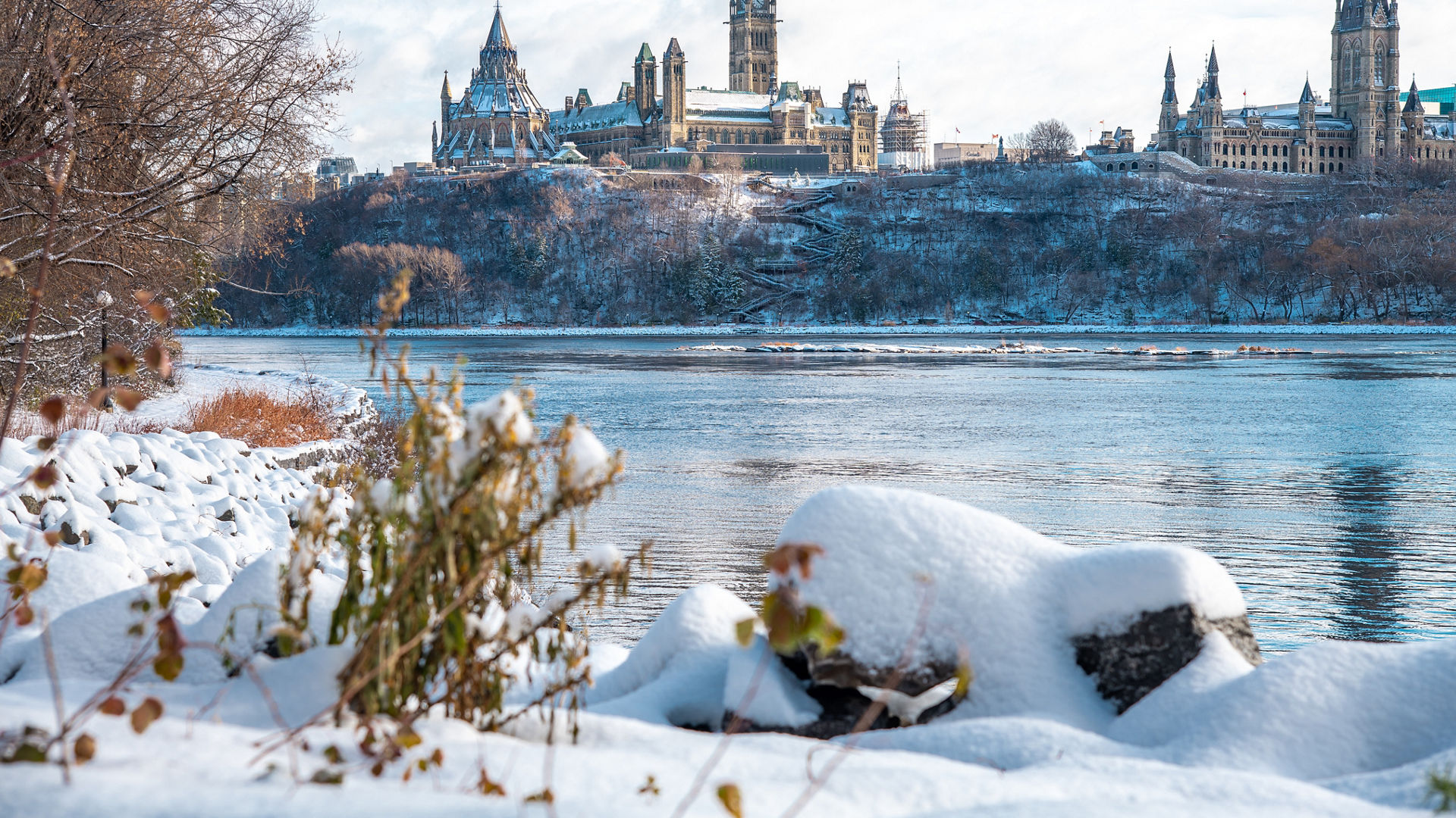 Ottawa River winter Canadian Parliament 