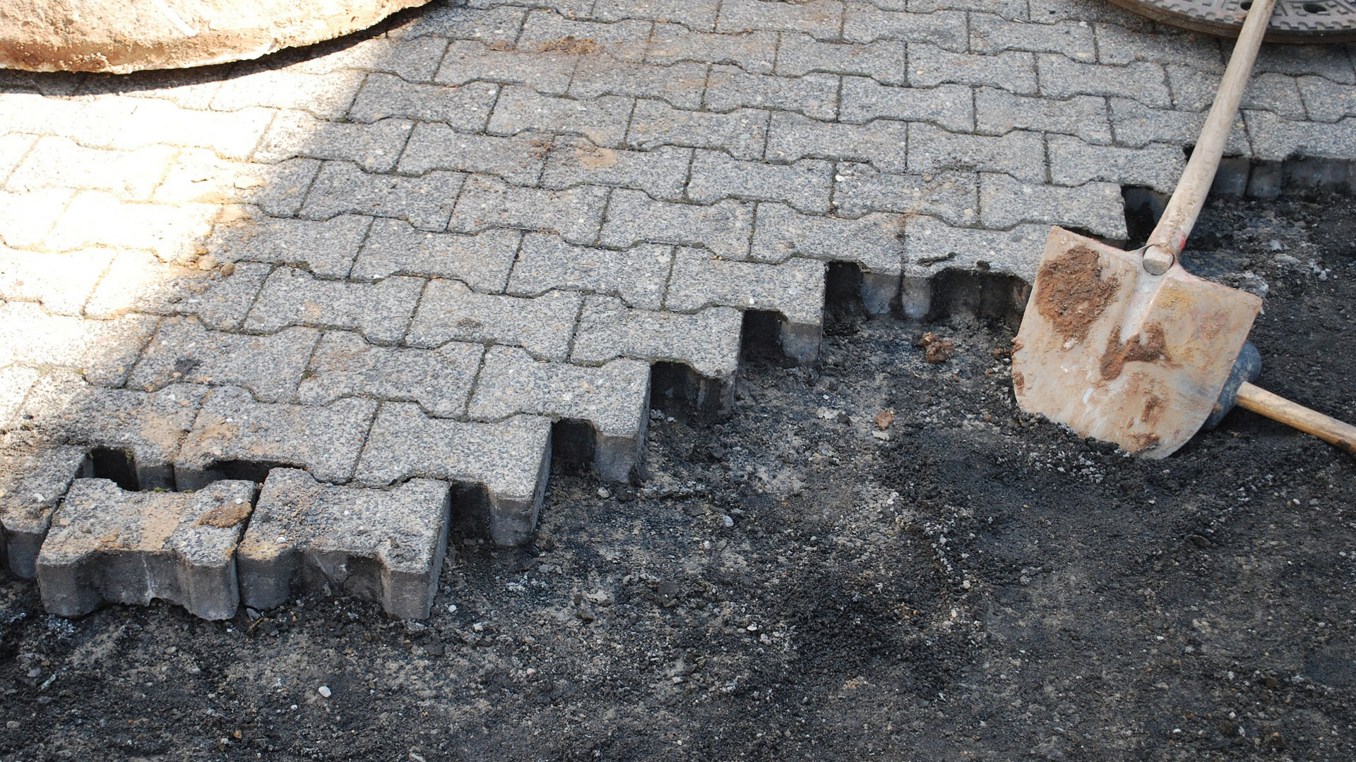 Evolution Polymeric Sand & Stone Dust