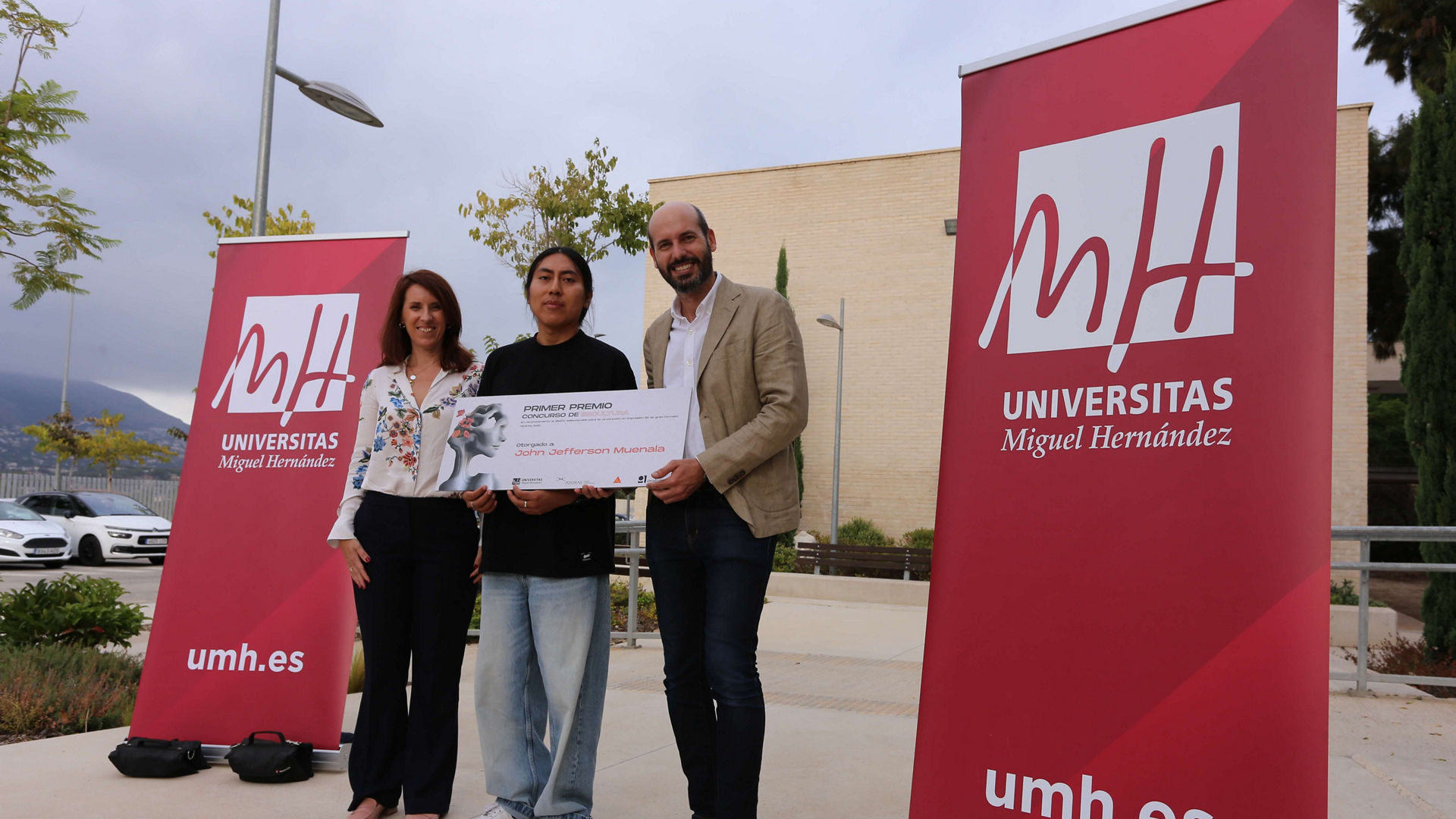 Ganador premio escultura sika