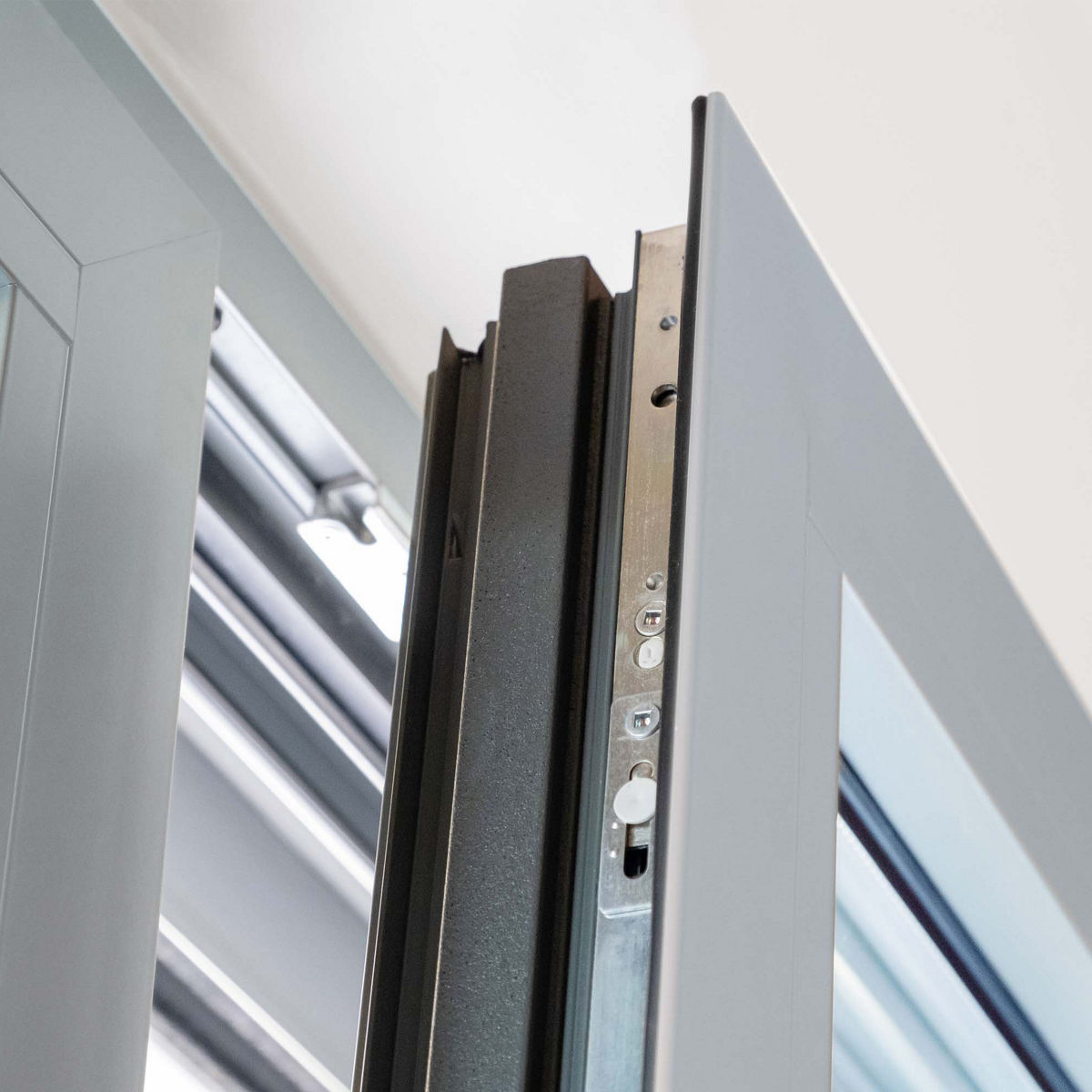Window and door corner bonding adhesives for gluing of windows angles ...
