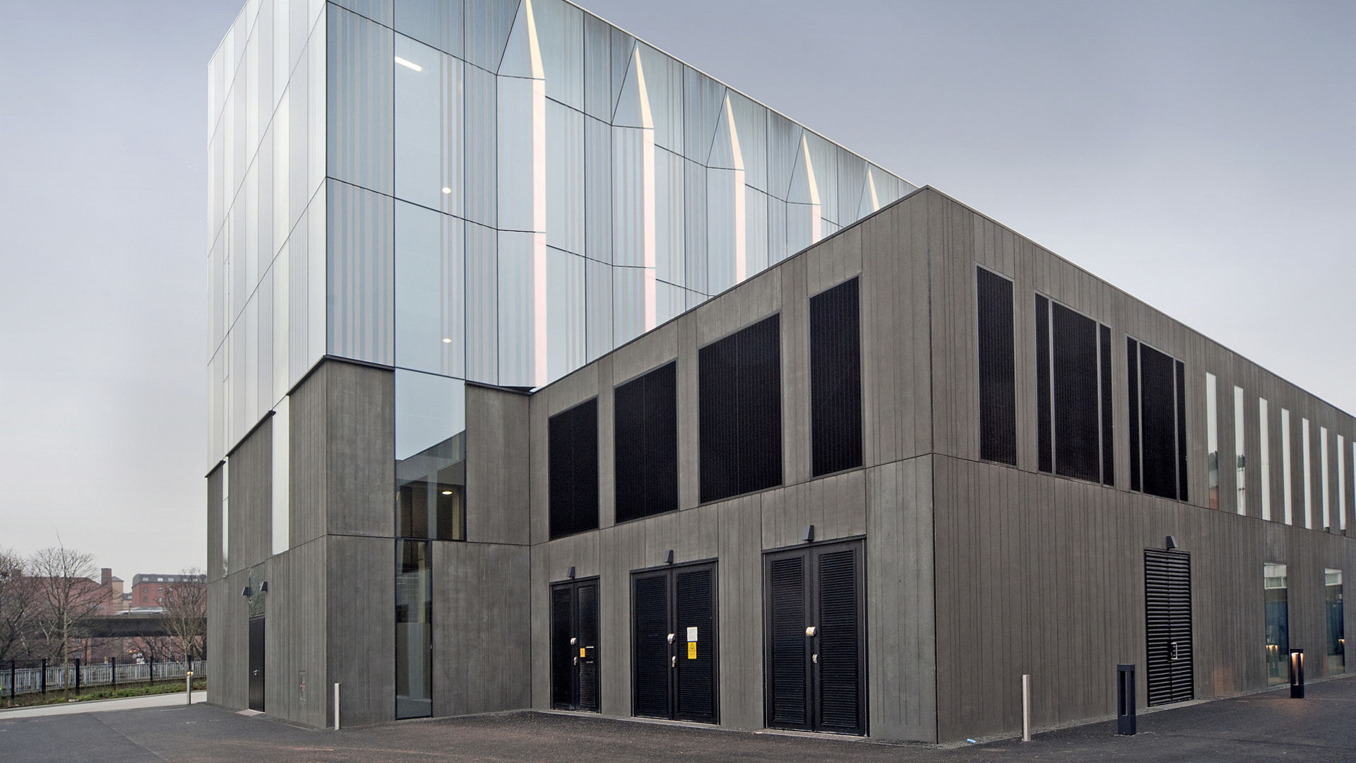 Building with architectural concrete facade
