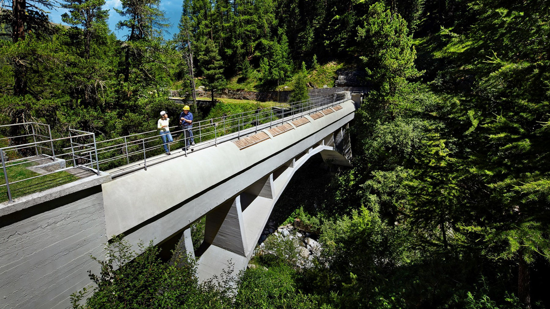 Application of Sikalastic waterproofing