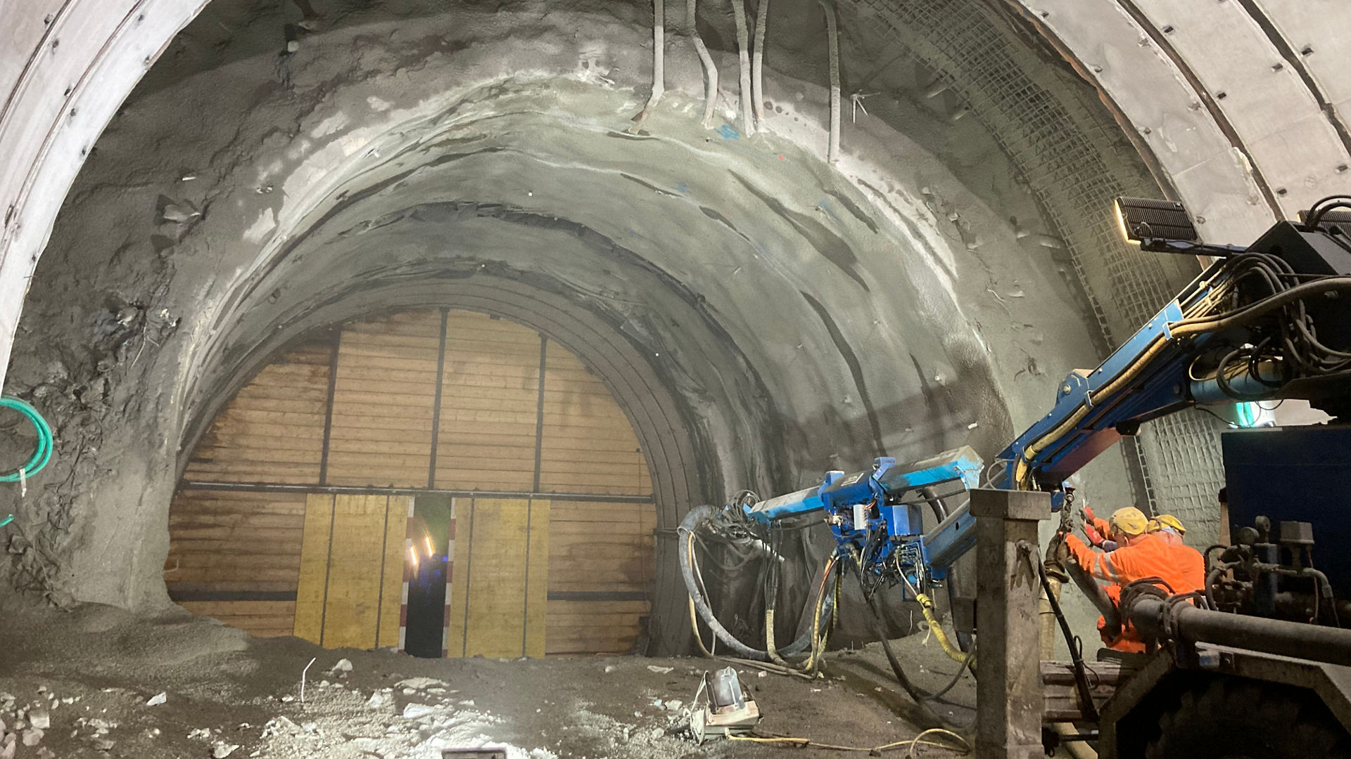Excavation work inside the Riedberg Tunnel SikaProof