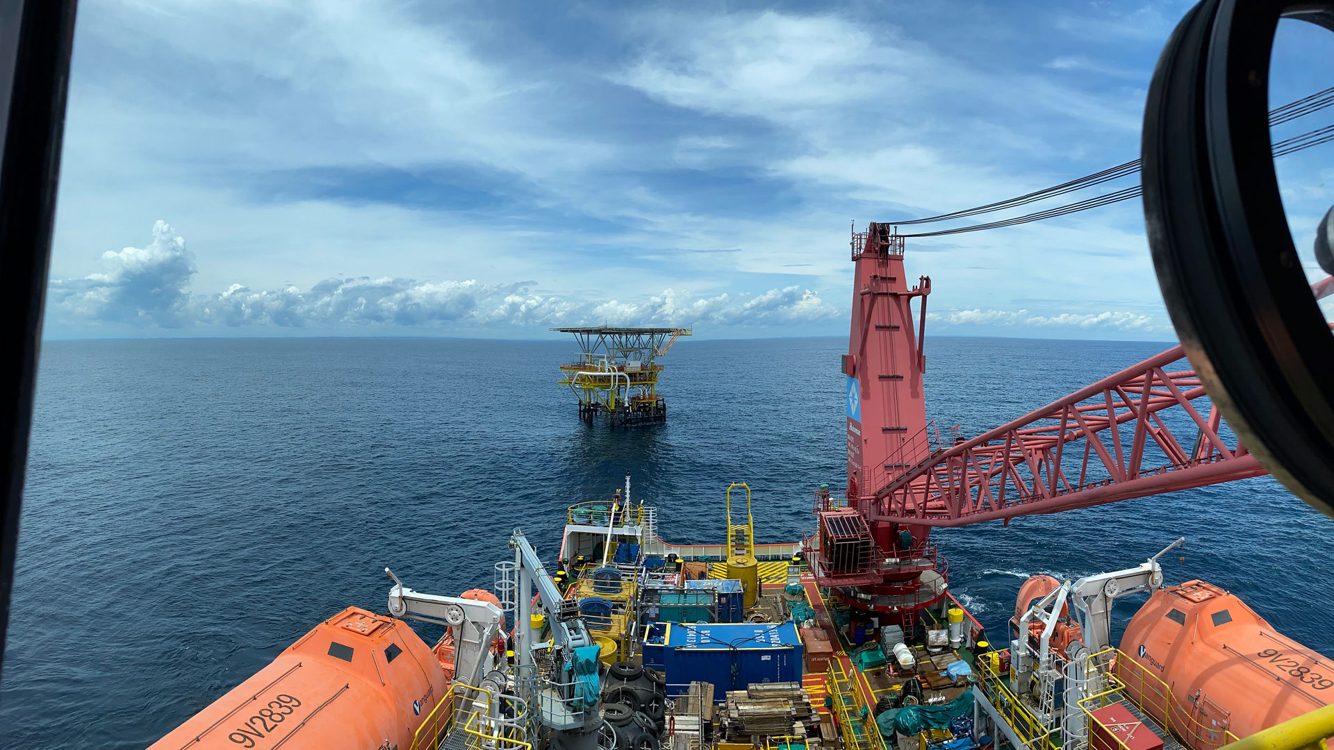 Jacket leg repair programme in Brunei
