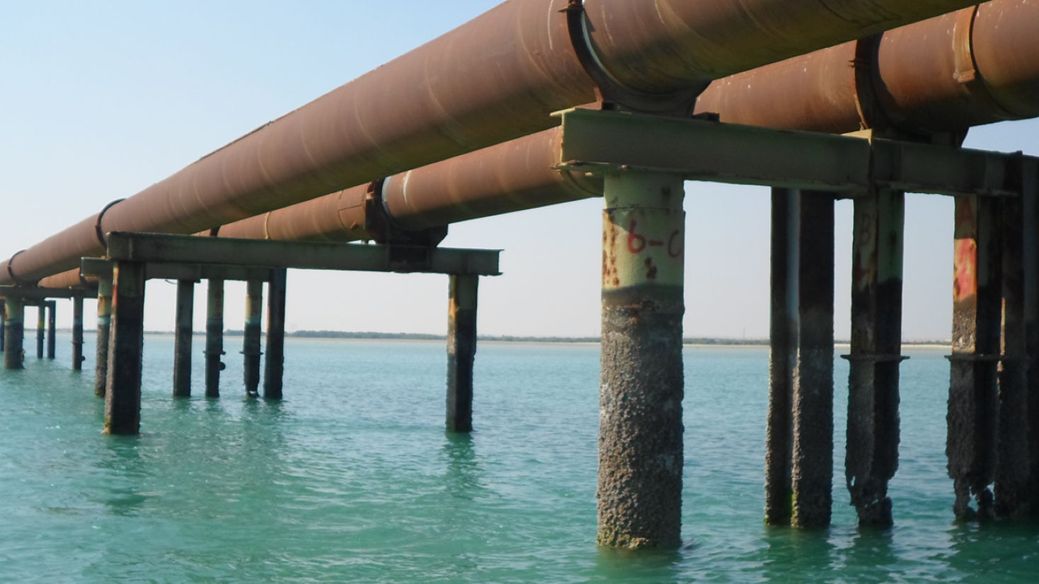 Tarut Bay marine pipeline structure