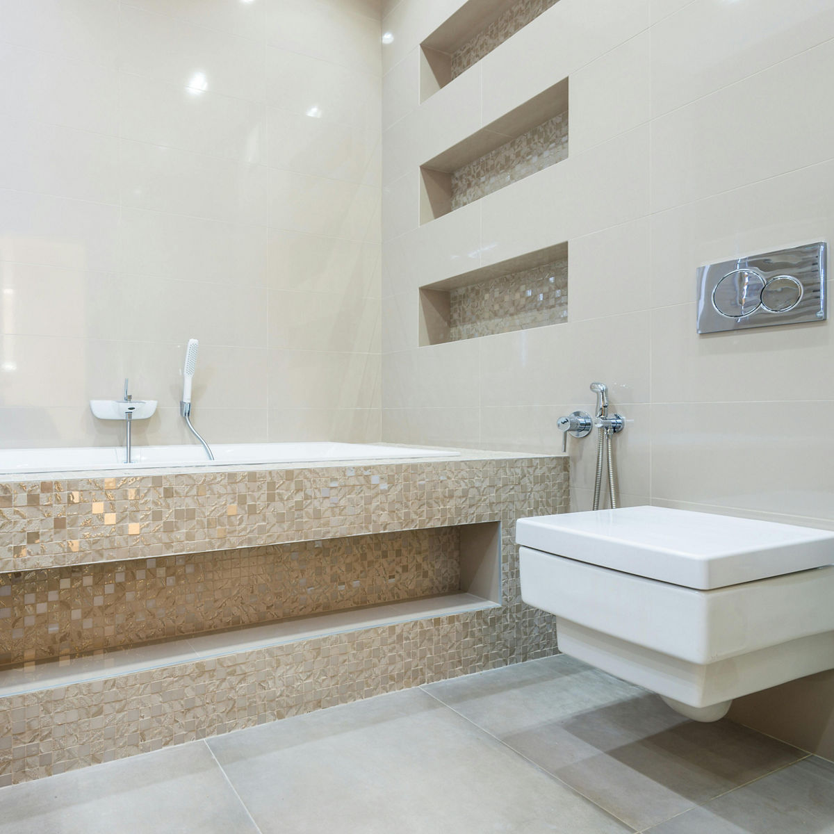 9 Tips Jitu Membersihkan Lantai Kamar Mandi