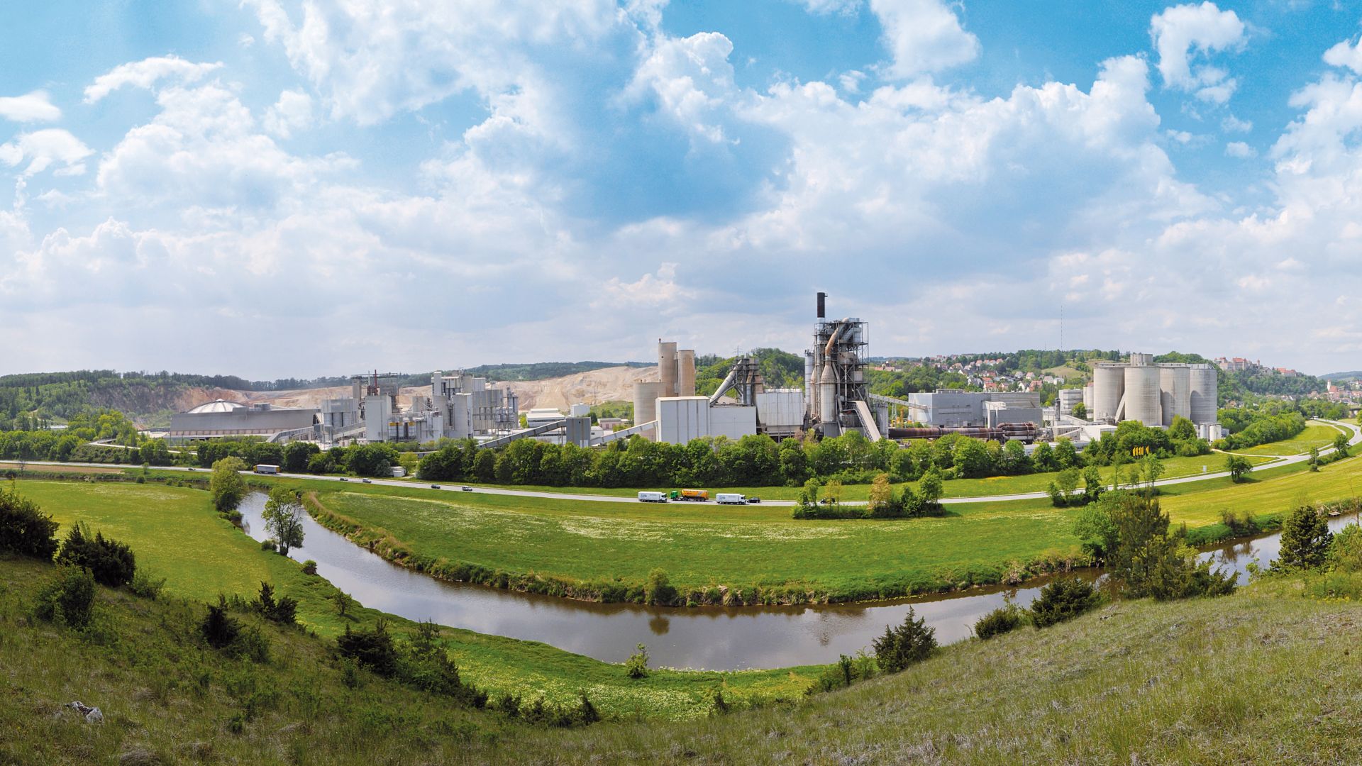Cement plant using SikaGrind cement additives for cement production
